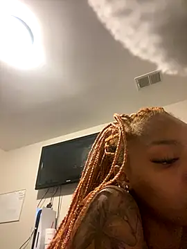 zanaaluvv online show from 26, 9, 2025