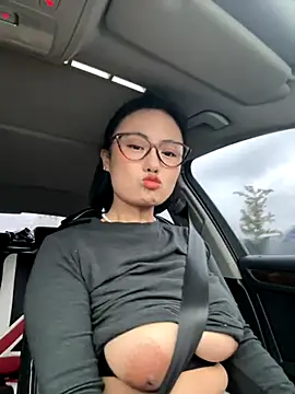 wen521 online show from 10, 10, 2025