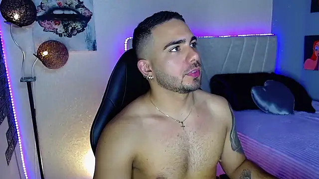 Snapshot of adamhairy chatting on 22, 5, 2026 adamhairy online show from 22, 5, 2026