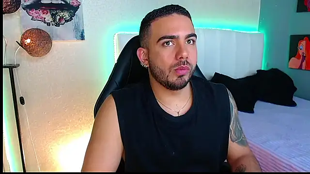 Snapshot of adamhairy chatting on 26, 5, 2026 adamhairy online show from 26, 5, 2026