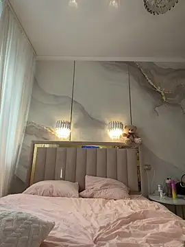 TiffaNoel online show from 20, 4, 2026