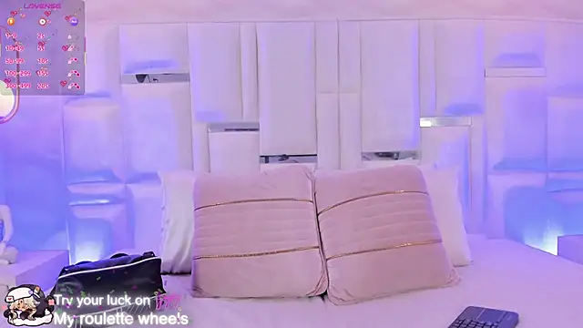 Im Molly Angel online show from 22, 2, 2026