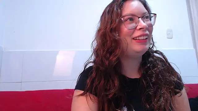 zoewhite2 online show from 25, 10, 2025