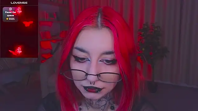 Snapshot of Mistress__Marcelline chatting on 15, 7, 2026 Mistress Marcelline online show from 15, 7, 2026