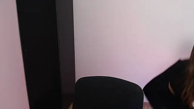 Snapshot of Ariella_ari chatting on 7, 10, 2025 Ariella ari online show from 7, 10, 2025