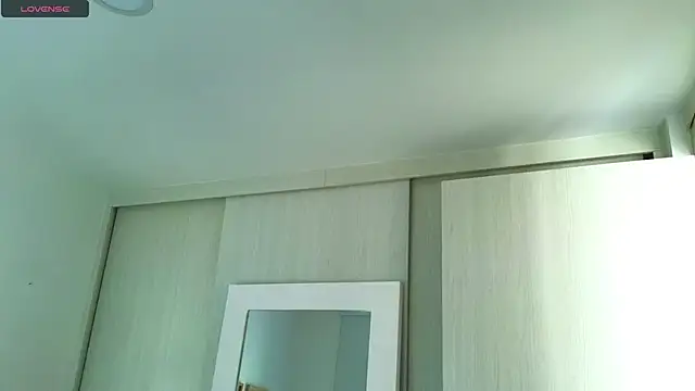 yulian vasquez online show from 17, 9, 2025