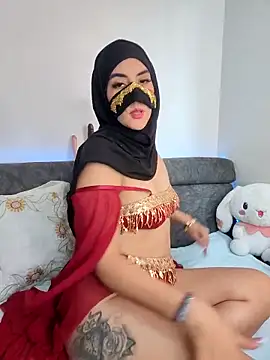 Snapshot of aisha_samiri chatting on 11, 10, 2025 aisha samiri online show from 11, 10, 2025