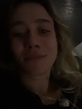 Snapshot of blond-96 chatting on 14, 9, 2025 blond-96 online show from 14, 9, 2025