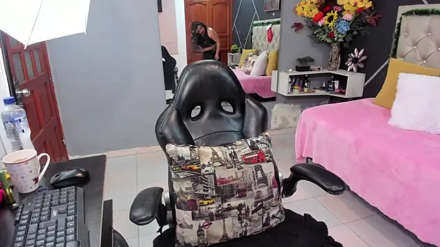 kris milff online show from 15, 12, 2025