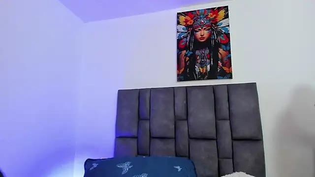 Snapshot of abby_jones2 chatting on 28, 10, 2025 abby jones2 online show from 28, 10, 2025