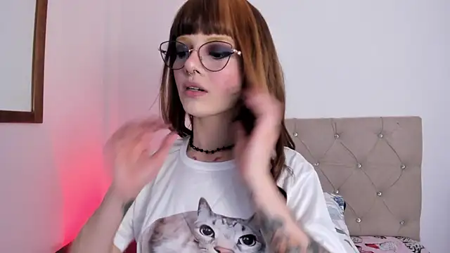 Snapshot of abby_jones2 chatting on 12, 11, 2025 abby jones2 online show from 12, 11, 2025