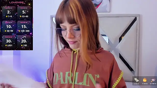 Snapshot of abby_jones2 chatting on 18, 11, 2025 abby jones2 online show from 18, 11, 2025