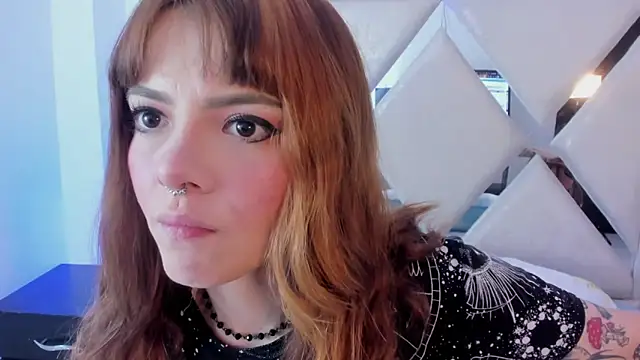 Snapshot of abby_jones2 chatting on 22, 11, 2025 abby jones2 online show from 22, 11, 2025