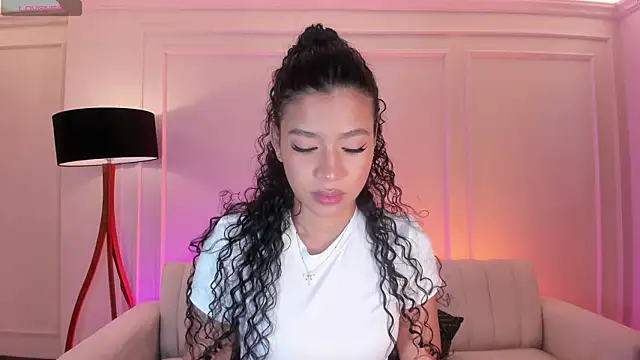 SophieHouston  online show from 12, 9, 2025