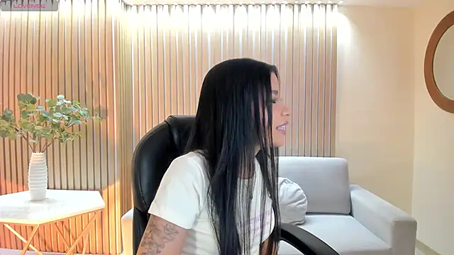 Snapshot of SophieHouston_ chatting on 12, 6, 2026 SophieHouston online show from 12, 6, 2026
