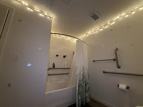 moan4mona online show from 19, 12, 2025