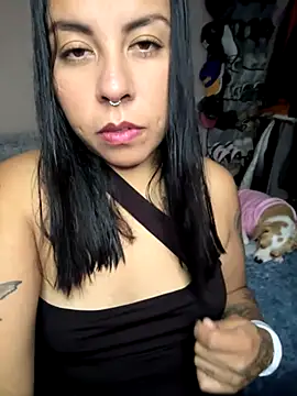 Snapshot of LiaMXtatto chatting on 5, 10, 2025 LiaMXtatto online show from 5, 10, 2025