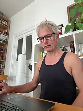 SexyLeon8 online show from 15, 9, 2025