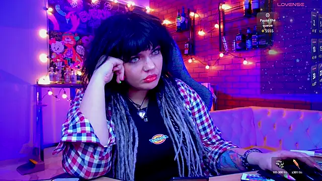 Snapshot of MaryHarrys chatting on 17, 5, 2026 MaryHarrys online show from 17, 5, 2026