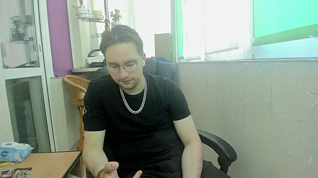 romiosabrino online show from 26, 5, 2026