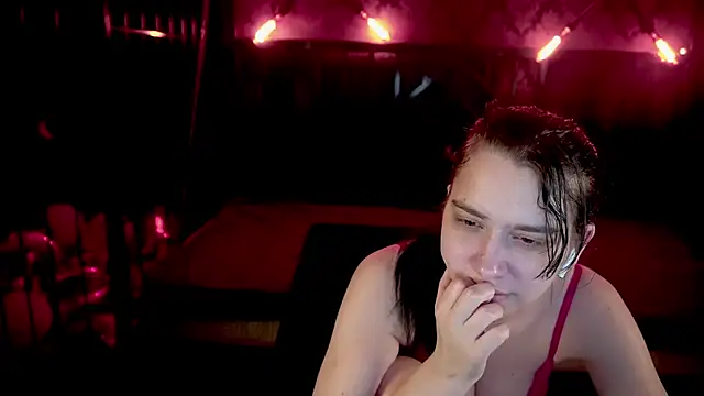 LiviaShy online show from 3, 3, 2026