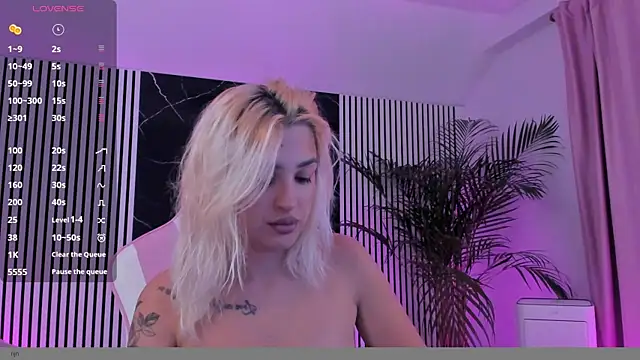 daisyblushh online show from 3, 11, 2025