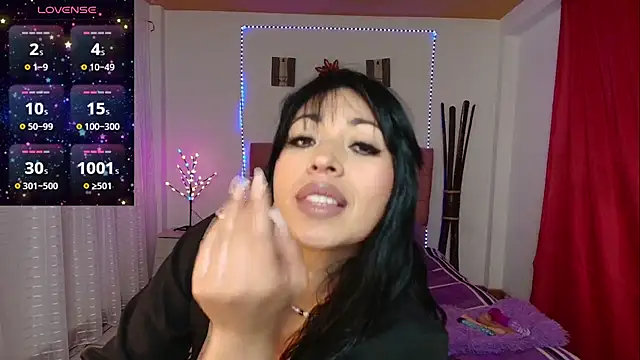 hannagomez 24 online show from 5, 12, 2025