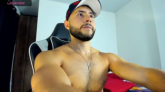 Snapshot of bryan_mugn chatting on 23, 9, 2025 bryan mugn online show from 23, 9, 2025