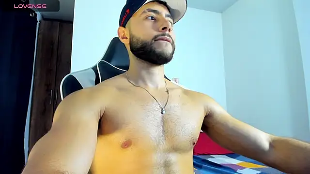 Snapshot of bryan_mugn chatting on 22, 10, 2025 bryan mugn online show from 22, 10, 2025