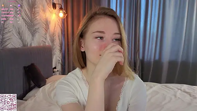 ElvinaRose online show from 27, 3, 2026