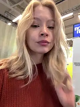 Snapshot of Cum_girlss chatting on 18, 9, 2025 Cum girlss online show from 18, 9, 2025