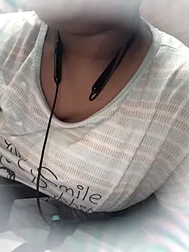 Cute Amiya online show from 14, 9, 2025