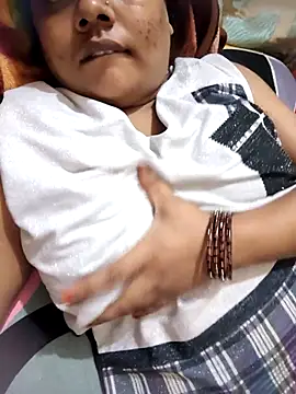 Cute Amiya online show from 3, 11, 2025