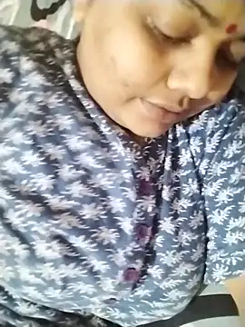 Cute Amiya online show from 6, 11, 2025