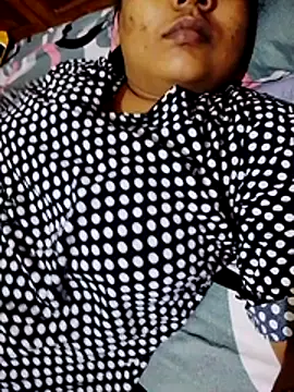 Cute Amiya online show from 8, 11, 2025