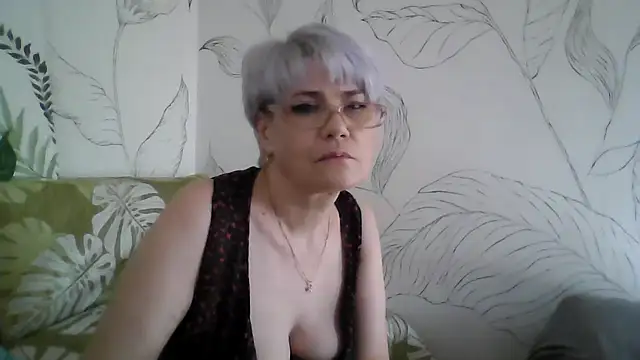 Catty Lady online show from 10, 9, 2025
