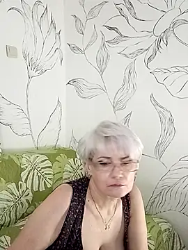 Catty Lady online show from 17, 9, 2025