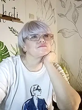 Catty Lady online show from 1, 2, 2026