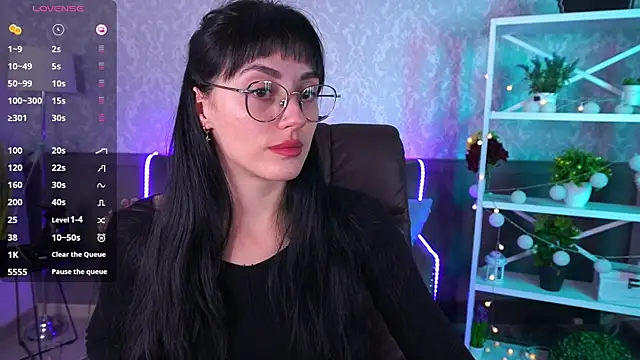 EviLune online show from 23, 10, 2025