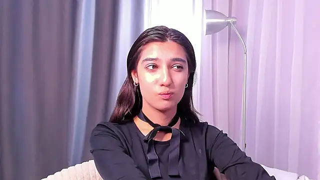 Elfy Rare  online show from 12, 10, 2025