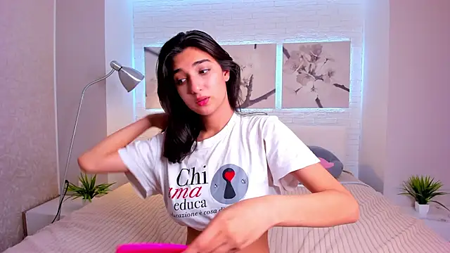 Elfy Rare  online show from 25, 10, 2025