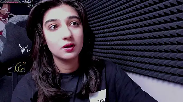 Elfy Rare  online show from 21, 11, 2025