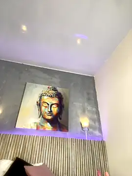 Saracooper   online show from 3, 11, 2025