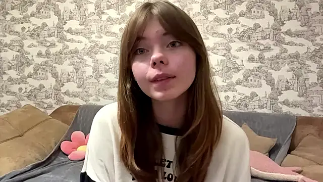 Snapshot of CoralinaEastoy chatting on 9, 9, 2025 CoralinaEastoy online show from 9, 9, 2025