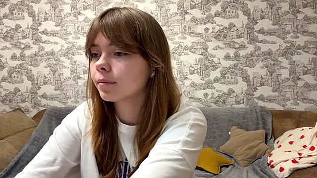 Snapshot of CoralinaEastoy chatting on 17, 9, 2025 CoralinaEastoy online show from 17, 9, 2025