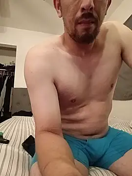 Snapshot of himNIGuys chatting on 28, 7, 2026 himNIGuys online show from 28, 7, 2026