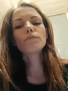 Angie meow online show from 17, 6, 2026