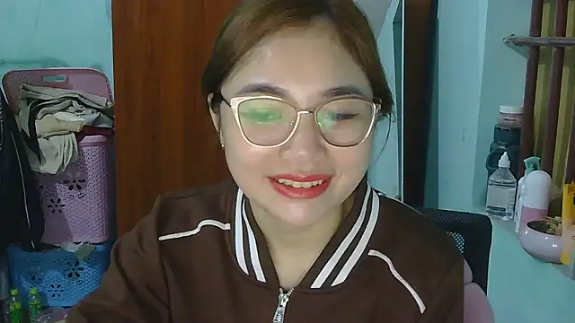 Uhem112 online show from 4, 11, 2025