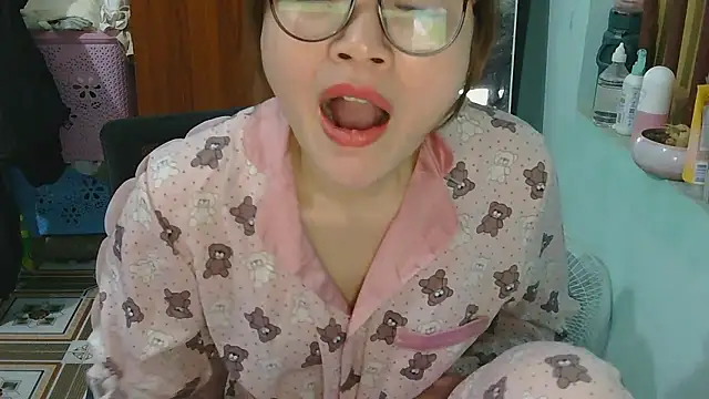 Uhem112 online show from 7, 11, 2025