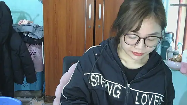 Uhem112 online show from 18, 12, 2025